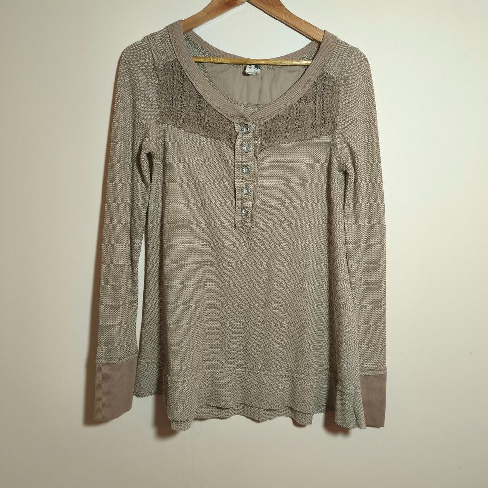 We The Free Thermal Henley Tunic Lace Ruffle Accent sz M Taupe Winter Layers Coz